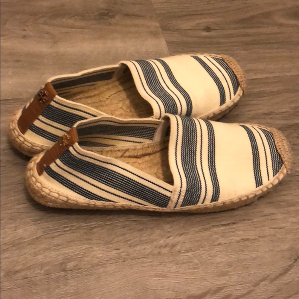 Blue and white Tory Burch flats - Picture 5 of 5